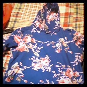 Long sleeve hooded shirt